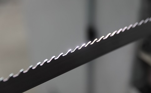 宜宾双金属带锯条产生切削噪音的原因具体有哪些？